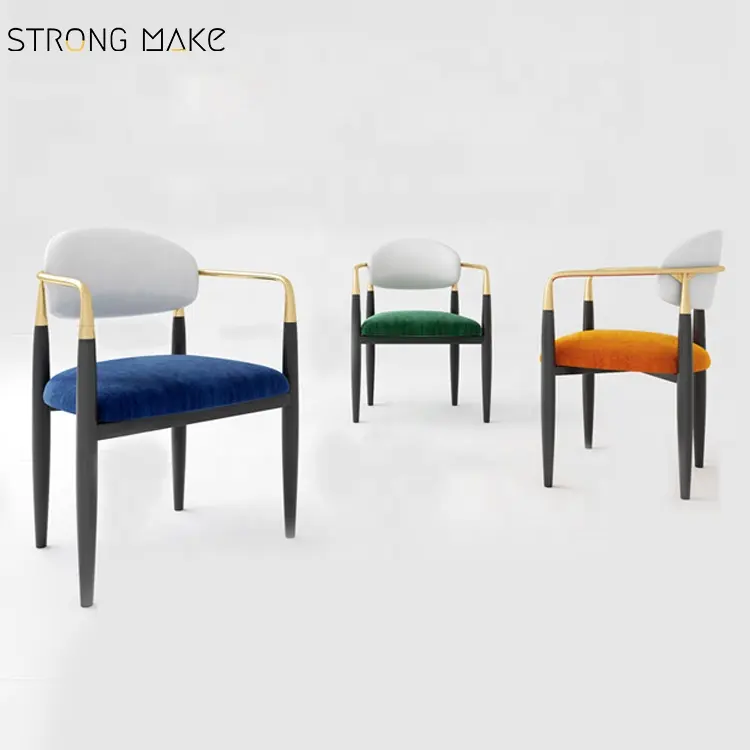 नॉर्डिक डिजाइनर मजबूत सोने स्टेनलेस स्टील रेस्तरां भोजन कक्ष लक्जरी नौसेना मखमली आधुनिक हाथ कुर्सी भोजन