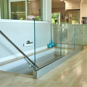<span class=keywords><strong>Clôture</strong></span> moderne en <span class=keywords><strong>plexiglas</strong></span>, main courante de <span class=keywords><strong>piscine</strong></span> en acier inoxydable, design de garde-corps en verre avec embout en acier - Product Image 2