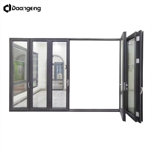 <span class=keywords><strong>Porte</strong></span> <span class=keywords><strong>pliante</strong></span> en aluminium avec design concertina pour grandes ouvertures reliant les espaces intérieurs et extérieurs - Product Image 2