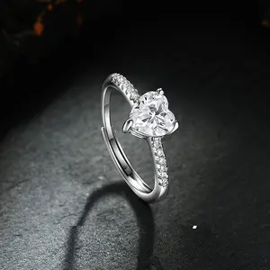 사랑 하트 모양의 다이아몬드 반지 다이아몬드 하트 모양의 지르콘 반지 스파클링 1 캐럿 지르콘 다이아몬드 오픈 조정 가능한 웨딩 밴드
