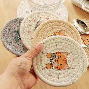 Sous-verres imprimés chat mignon, ronds, 18 cm, 12 cm, en PP, isolants thermiquement, décoration d'intérieur, design de dessin animé, gris, kaki, blanc, orange - Product Image 1