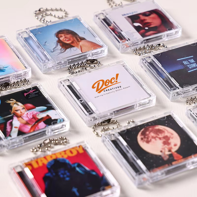 Wholesale High Quality CD Box Keychain DVD Holder Key Ring Custom Logo Acrylic Diy Blank Mini Album Idol NFC Music CD Keychain