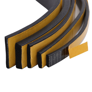 Joint d'étanchéité en caoutchouc <span class=keywords><strong>de</strong></span> porte EPDM <span class=keywords><strong>de</strong></span> haute qualité CS avec ruban adhésif - Product Image 2