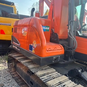 Excavadora Usada 90% Nueva de 7 Toneladas, Doosan DX75 de Segunda Mano, Excavadora Pequeña para Trabajos de Excavación, Preparación de Sitios y Cavar Zanjas - Product Image 6