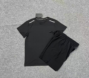 T-shirt e <span class=keywords><strong>pantaloncini</strong></span> da palestra da uomo di alta qualità, ad asciugatura rapida, traspiranti, top fitness e abbigliamento da <span class=keywords><strong>calcio</strong></span>, magliette a maniche corte da corsa e sportive - Product Image 3