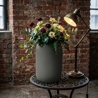 Pot de fleurs cylindrique en résine de pierre, texture ciment gris clair moderne, surface brossée, décoration maison et jardin