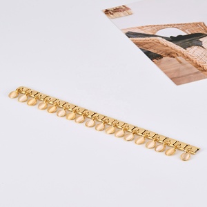 Pulsera italiana de acero inoxidable dorado con 18 módulos y eslabones con gancho, venta al por mayor - Product Image 3