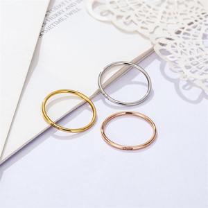 Anillo Elegante y Moderno para Mujer, Acero Inoxidable, Chapado en Oro Rosa, con Diamantes - Product Image 5