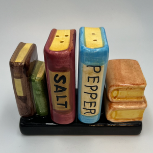 <span class=keywords><strong>Livre</strong></span> en céramique personnalisé salière et poivrière ustensiles de cuisine modernes bocaux à <span class=keywords><strong>sucre</strong></span> bouteilles d'épices décorations pour la cuisine - Product Image 3