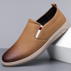 Mocassins noirs à bout rond, semelle souple en caoutchouc, chaussures décontractées pour hommes avec décoration à rayures - Product Image 2