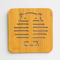Plat de service en bois anti-brûlure et isolant thermique à motif animalier de haute qualité pour cuisine et restaurant