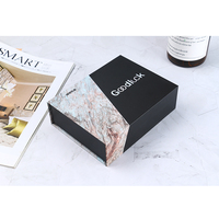 Boîte cadeau en forme de livre personnalisée en carton rigide pour bonbons, truffes, pralines avec logo, vente en gros