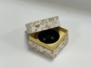 Boîte cadeau de bougie parfumée mate en matériaux recyclés écologiques, emballage en carton rigide personnalisé de luxe vide avec couvercle et base - Product Image 4