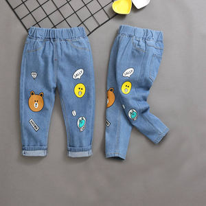 Ingrosso pantaloni in denim per bambini a 90 140 graziosi pantaloni casual alla moda per bambini jeans larghi stampati da ragazzi - Product Image 4
