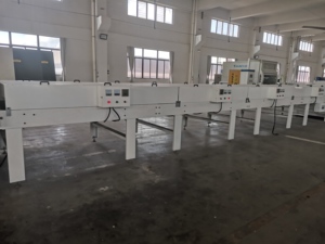 Four à chauffage infrarouge pour le nivellement de la <span class=keywords><strong>peinture</strong></span> et le séchage de la <span class=keywords><strong>peinture</strong></span> à base d'eau, <span class=keywords><strong>machine</strong></span> de séchage à convoyeur, <span class=keywords><strong>machine</strong></span> de ponçage du bois - Product Image 4