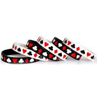 Bracelet de sport en silicone de style poker avec bande de caoutchouc de jeu d'échecs de danse de rue remplie d'encre pour les promotions