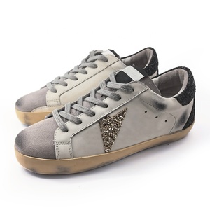 Zapatillas de Mujer de Cuero de Grano Completo Marrón con Estrella Dorada Brillante, Estilo Retro, Transpirables, Suaves, para Invierno y Primavera - Product Image 6