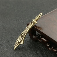 Amulette vintage en cuivre pur et épée de dragon, pendentif à collectionner d'art, vente en gros