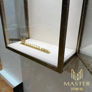 Espositore da Parete MASTER per Collane e Gioielli con Finitura in Ottone Dorato, Vetrine per Gioielli da Parete - Product Image 6