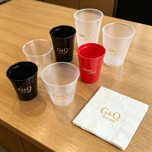 Gobelets en plastique en forme de U, sans BPA, personnalisables avec logo, 12oz, 16oz, 24oz, transparents givrés en PP, pour mariages, fêtes, événements et usage quotidien – Vente en gros rouge - Product Image 1