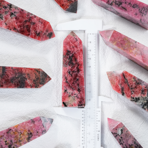 Artisanat en cristal sculpté à la main pour la guérison en gros Naturel Rhodonite Crystal Point Maditation Rhodonite Crystal Tower - Product Image 6