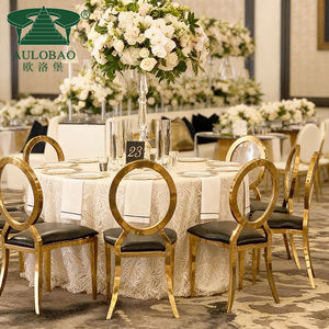 Location Chaise de mariage fantaisie dorée en acier inoxydable avec coussin en acrylique transparent - Product Image 2