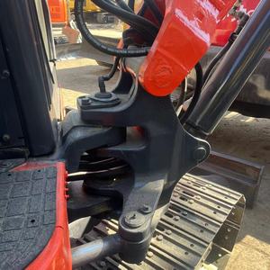 Mini-excavatrice d'occasion Kubota U55 du Japon, 5,5 tonnes, modèles U55, U48, U40, U35, KX155, mini-pelle Kubota U55 d'occasion à vendre, conforme EPA - Product Image 4