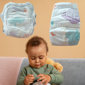 Couches jetables premium pour bébé, hypoallergéniques, à l'extrait d'aloe vera, douces pour les peaux sensibles, confort tout au long de la journée pour bébé - Product Image 2
