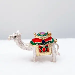Ev otel ofis için hayvan heykeli süslemeleri küçük deve Metal zanaat ev mobilyası hediyelik eşya hediye