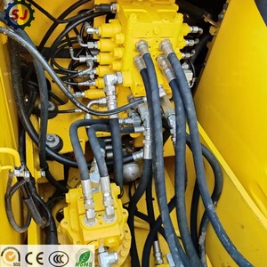 รถขุดตีนตะขาบ Komatsu PC130 มือสอง 13 ตัน ราคาโรงงาน ชั่วโมงการใช้งานต่ำ คุณภาพสูง รุ่น PC200 PC120 - Product Image 6