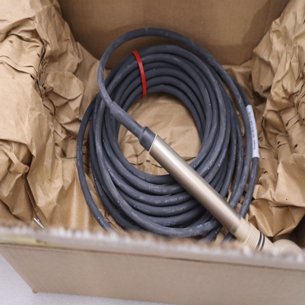 Plc New Isc40g-gr-t3-10 Conductivity Sensor with Cle Stock G79 for Warranty Product