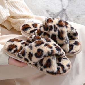 <span class=keywords><strong>Chaussons</strong></span> d'intérieur pour femmes en fausse fourrure de lapin à imprimé léopard, automne-hiver, bout ouvert, chauds, moelleux, antidérapants, chaussures d'extérieur pour femmes - Product Image 2