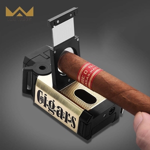 Encendedor de Cigarros Premium con Cinco Llamas, Cortador en V Integrado, Antorcha de Butano Resistente al Viento - Product Image 3