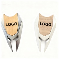 Outil de réparation de divots de golf en alliage de zinc moulé sous pression avec logo personnalisé et émail souple, clip de chapeau en métal durable, accessoires de golf, idéal pour les golfeurs et les pères.