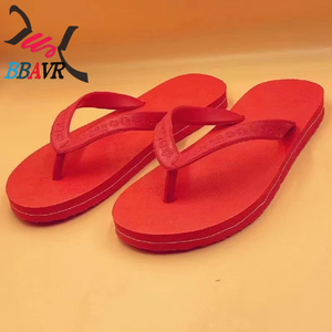 Chanclas de Verano 2026 a la Moda con Diseño de Estrella y Cuadros, de Goma, Impermeables, Transpirables, Ligeras y de Secado Rápido para Hombre y Mujer - Product Image 4