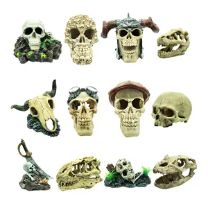 怖いハロウィーンの装飾と装飾的な頭蓋骨とスケルトンの置物のためのカバー付き樹脂人間の頭蓋骨葉巻灰皿