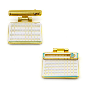 Huy Hiệu Ghim Ve Áo Bản Lề Gấp Gọn Âm Nhạc Bằng Hợp Kim Kẽm Thiết Kế Tùy Chỉnh Bản Lề Nhân Vật Hoạt Hình Hình Bảng Điều Khiển Trò Chơi Ghim Tráng Men - Product Image 5