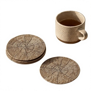 Posavasos Redondo de 300 mm de Diámetro, Elegante, de Poliéster y Algodón, con Cuentas, Diseño Bohemio, Hecho a Mano, Reutilizable y Ecológico, para Mesa y Tazas - Product Image 1