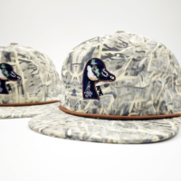 Gorra Deportiva Personalizada de 5 Paneles con Visera Plana, Cierre a Presión, Tela Oxford Dobby, Richardson 256, Bordado de Leopardo, Nailon, Sin Estructura, Argyle/Puntos