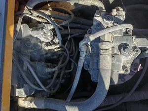 Hot Sale 38 Tons Second-hand Hyundai 385LVS Excavator 2022 Model 1.9m Bucket Capacity Engine/Pump/Bearing Included Machinery - Product Image 6