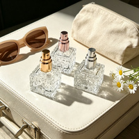 Flacon d'échantillon de parfum en verre de 10 ml, atomiseur à fine brume, rechargeable, design cube d'eau, pompe de pulvérisation en métal, portable pour les voyages