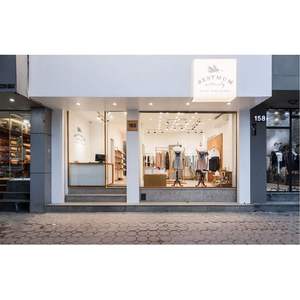 Uniquedisplay-estante de exhibición de <span class=keywords><strong>ropa</strong></span> montado en la pared para mujer, para tienda de <span class=keywords><strong>ropa</strong></span> moderna, con diseño de interiores, a precio de fábrica - Product Image 6