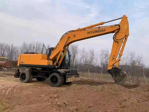 Excavadora de ruedas Hyundai 210W-7 usada, Modelo 2020, motor Cummins, maquinaria de movimiento de tierras, construcción agrícola - Product Image 2