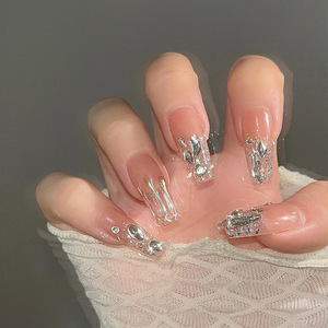 เล็บที่สวมใส่ได้สติกเกอร์ตกแต่งเล็บแวววาวแวววาวเคลือบทองความยาวปานกลางจาก TikTok ขายส่ง - Product Image 3