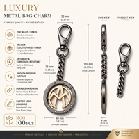 Pendentif monogramme en métal bicolore haut de gamme avec logo personnalisé et chaîne gourmette, fermoir mousqueton, porte-clés de sac