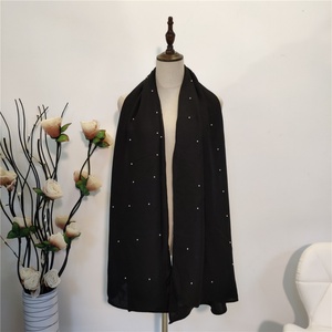 1234 #   ผ้าคลุมฮิญาบชีฟองประดับมุกสีขาวสุดน่ารักสำหรับสาวมุสลิม ขายดีที่ดูไบ - Product Image 3