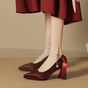 Escarpins élégants en satin pour mariée, à talon épais de 8 cm, à enfiler, bout rond – Chaussures pour femme à séchage rapide et résistantes à l'usure - Product Image 5