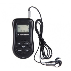Récepteur radio numérique FM portable avec écouteurs, 64,0-108,0 MHz, écran LCD, alimenté par batterie - Product Image 1