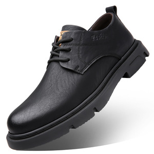 รองเท้าบูทหนังผู้ชายแบบมาร์ติน พื้นหนา ส้นเตี้ย บุนุ่ม สวมใส่สบาย ผลิตที่เวินโจว พื้นยาง ตกแต่งด้วยการเย็บอย่างประณีต - Product Image 5