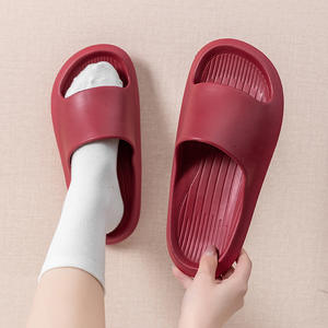 U-HOME nhà nhà babouche hồ bơi phụ kiện bán buôn giày đen đơn giản cô gái tắm vòi hoa sen Slide dép - Product Image 1